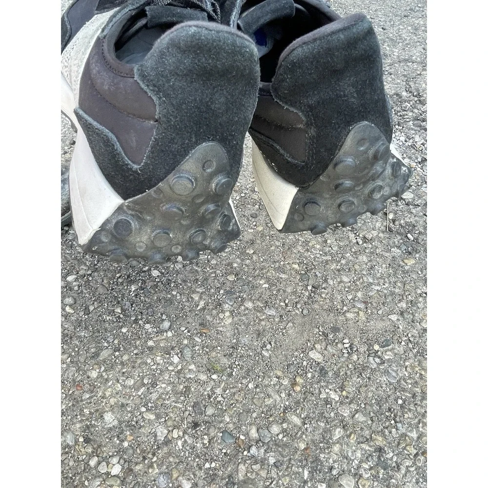 New Balance Women's 327 'Black Leopard' Casual Athletic Shoes Sz  10.5 - Picture 12 of 16